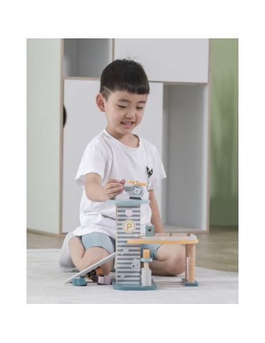 Samochody, garaże, kolejki dla dzieci