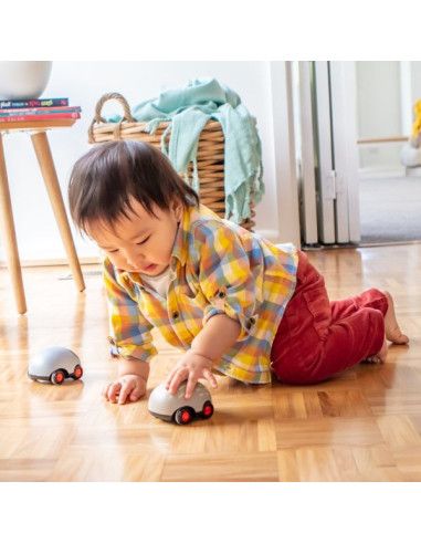 Samochody, garaże, kolejki dla dzieci