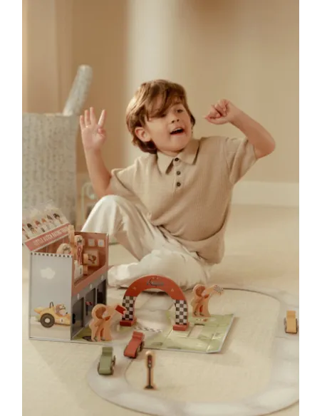 Samochody, garaże, kolejki dla dzieci