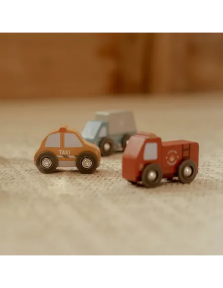 Samochody, garaże, kolejki dla dzieci