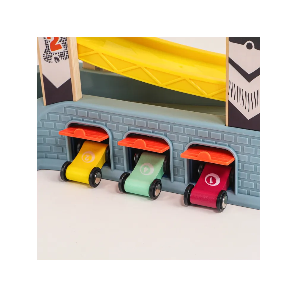 Samochody, garaże, kolejki dla dzieci