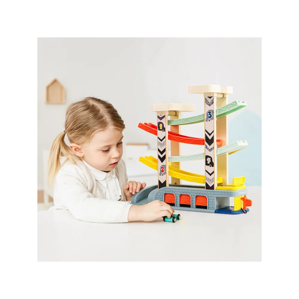 Samochody, garaże, kolejki dla dzieci